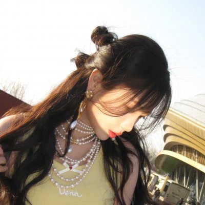 陪她一会儿